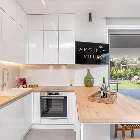 Apoikia Villa