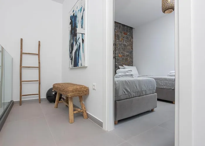 Apoikia * ペフコホリ